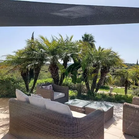 Apartamento Traumhaftes Poolapartment In Einer Parkvilla Colegio