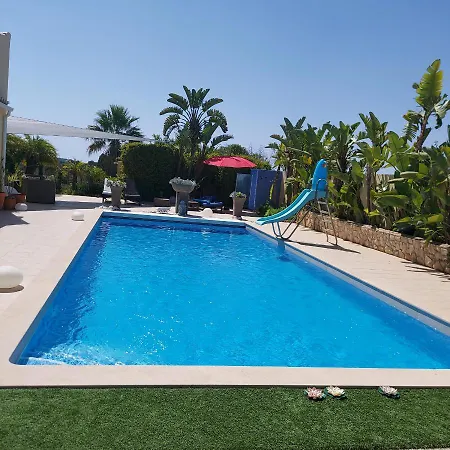 Traumhaftes Poolapartment In Einer Parkvilla *