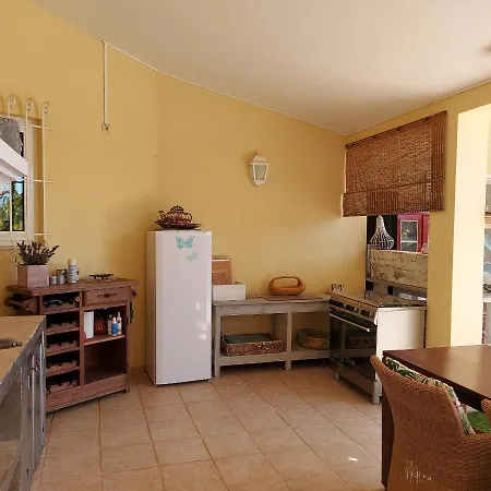 Traumhaftes Poolapartment In Einer Parkvilla Appartamento *